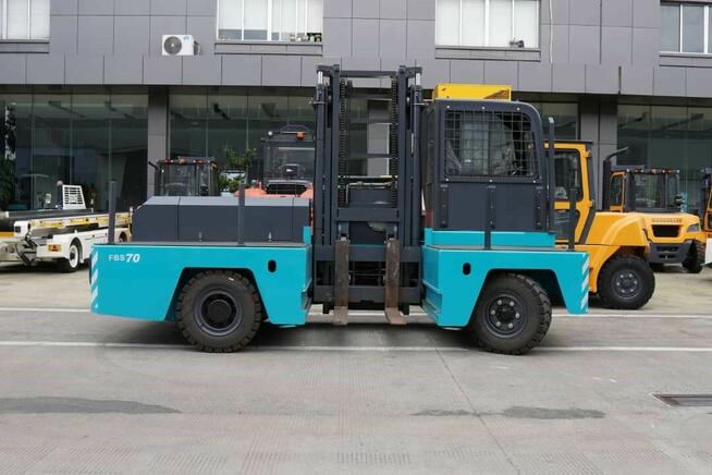 Boczny wózek widłowy Nowy 3.0 T Li-on Elektryczny Triplex