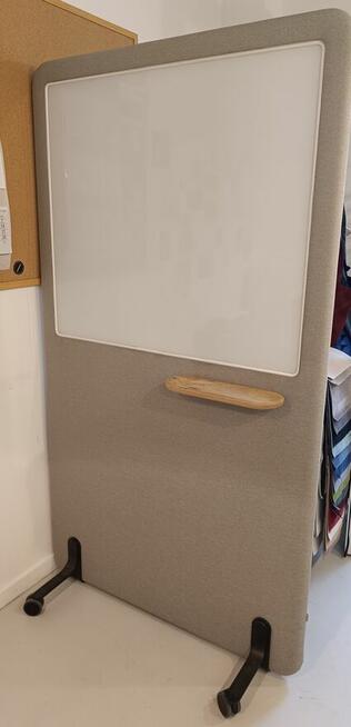 Panel akustyczny Mutewall z tablicą MUTE design