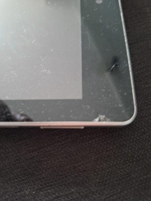 Sprzedam działający tablet acer iconia