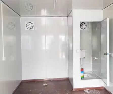 Duży nowoczesny dom modułowy z 4 sypialniami 3 łazienkami i