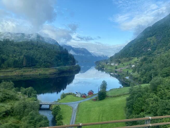 Żyjemy tak jak śnimy - samotnie !