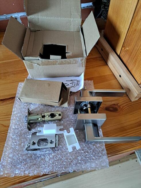 Zestaw klamek do drzwi wewnętrznych