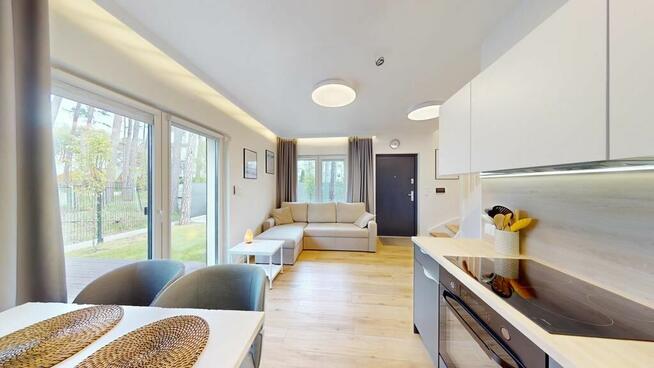 Dwupoziomowy apartament z ogródkiem nad Bałtykiem!