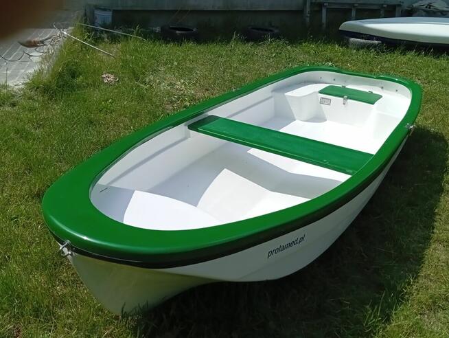 Łódka wędkarska , na ryby , turystyczna