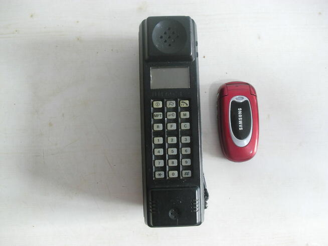Telefon komórkowy SIEMENS NT 910-04-1985r.- 90dkg - UNIKAT !