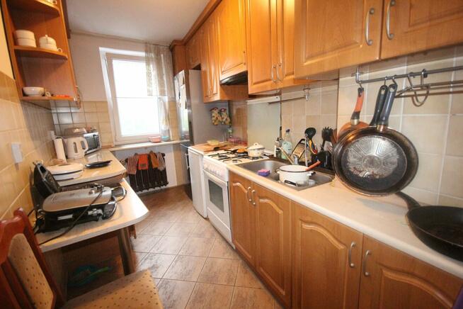 Pokój (12 met) okolice Siemieńskiego WINDA (Wrocław)