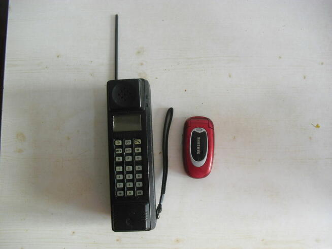 Telefon komórkowy SIEMENS NT 910-04-1985r.- 90dkg - UNIKAT !