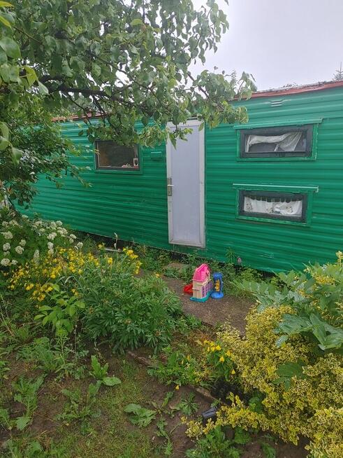 Atrakcyjna Dzialka rod