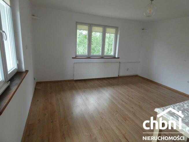 Połowa domu z dużą działką !!