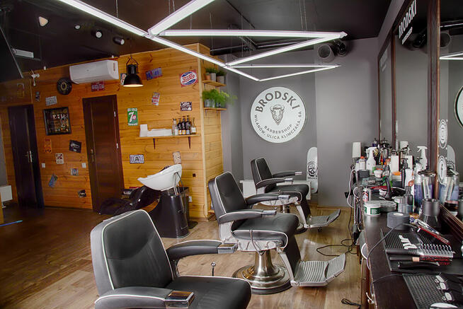 BRODSKI BARBERSHOP - STRZYŻENIE MĘSKIE I GOLENIE WILANOW