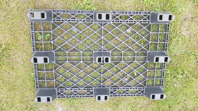 Sprzedam ażurowe palety plastikowe 120 x 80 x 14 cm