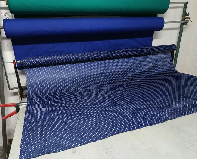 Fartuchy stylonowe zakładane przez głowę. Rates Producent