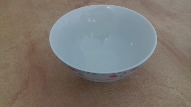 Salaterka ceramiczna w różowe kwiaty, do sprzedania