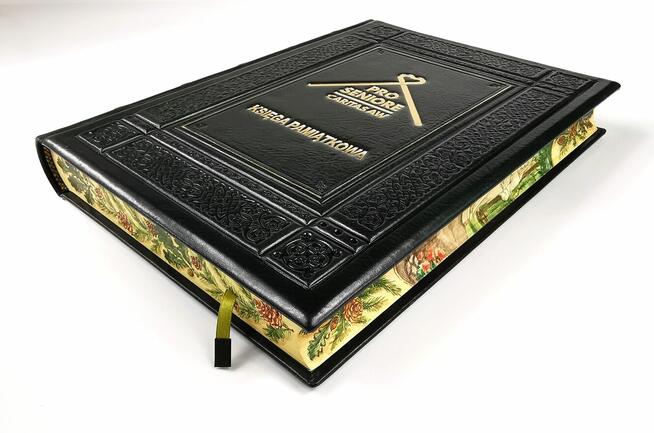 Księga pamiątkowa w skórzanej oprawie, kronika na zamówienie