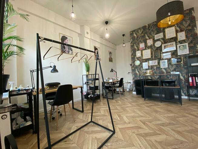 Lokal Użyt, Grodzisk wejście z gł. ulicy, centrum, cena z VAT