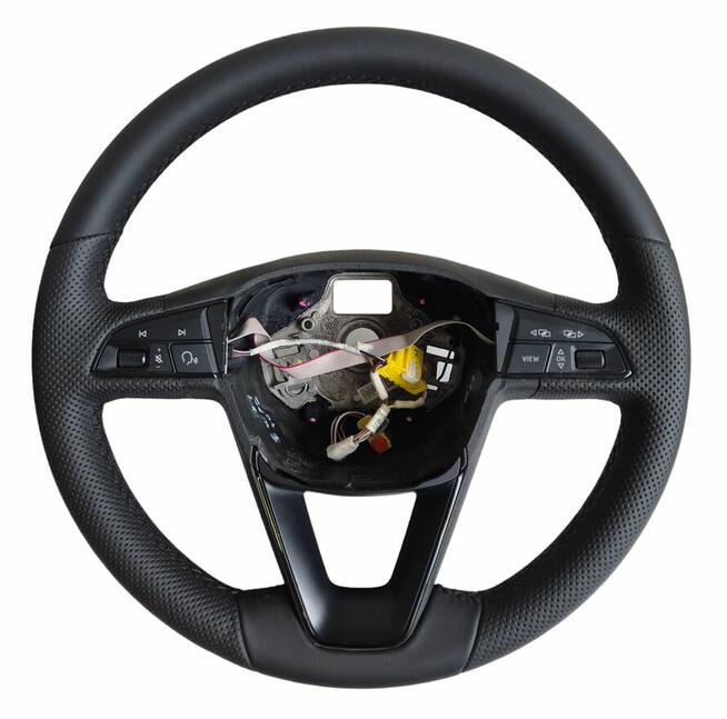 Kier Center - obszywanie kierownic, modyfikacja owalu