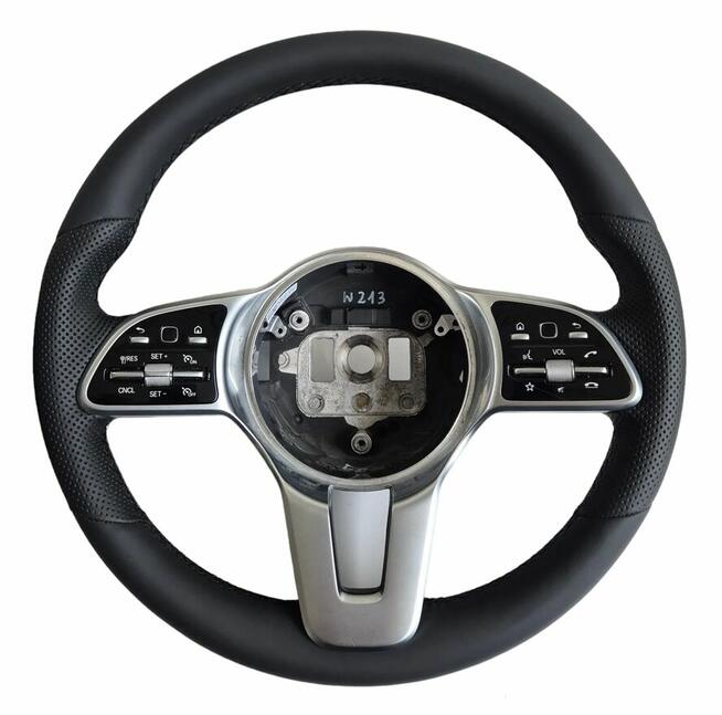 Kier Center - obszywanie kierownic, modyfikacja owalu