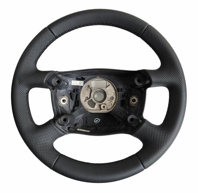 Kier Center - obszywanie kierownic, modyfikacja owalu