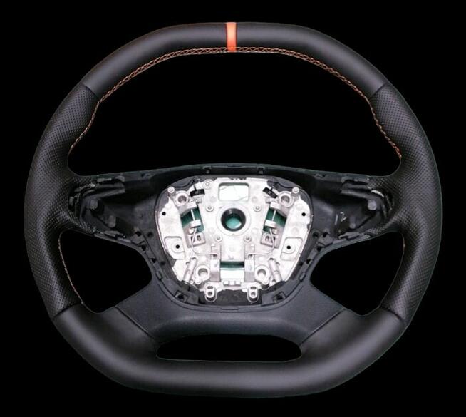 Kier Center - obszywanie kierownic, modyfikacja owalu