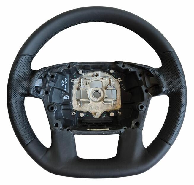 Kier Center - obszywanie kierownic, modyfikacja owalu