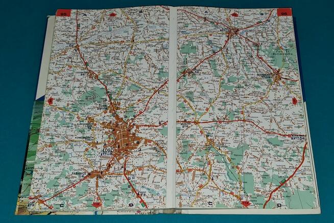 Polska Atlas Samochodowy Wyd 1998r Starocia