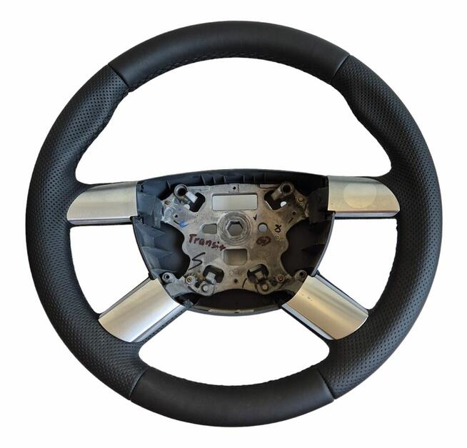 Kier Center - obszywanie kierownic, modyfikacja owalu