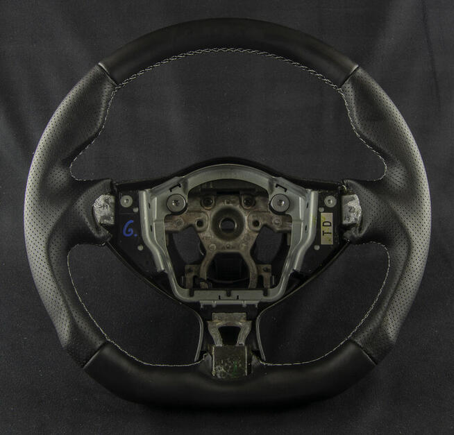 Kier Center - obszywanie kierownic, modyfikacja owalu