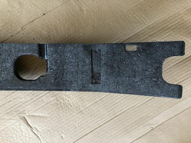 Absorbent zderzaka przedniego VW Phaeton