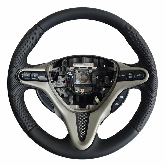 Kier Center - obszywanie kierownic, modyfikacja owalu