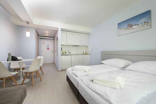 Czarna Góra Resort- studio z miejscem postojowym !
