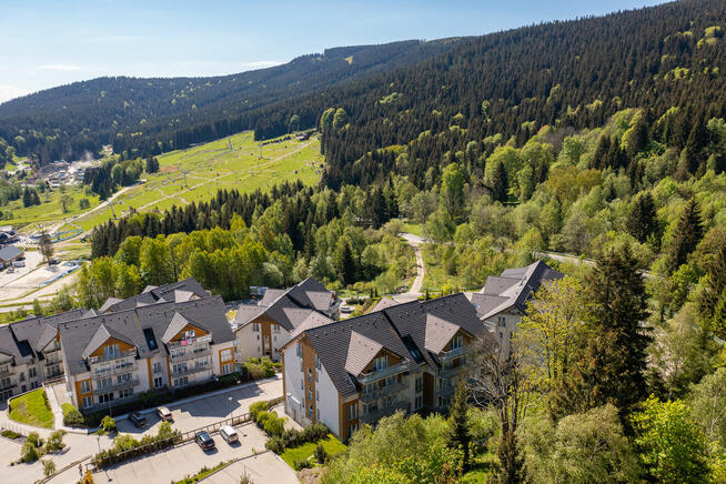 Czarna Góra Resort- studio z miejscem postojowym !