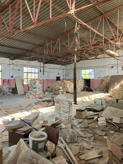 Duży budynek produkcyjno biurowy nieruchomość magazyn Nisko