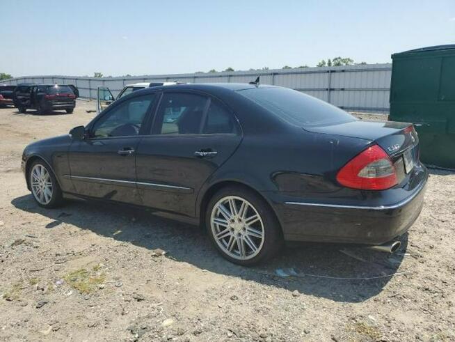 MERCEDES-BENZ E 550