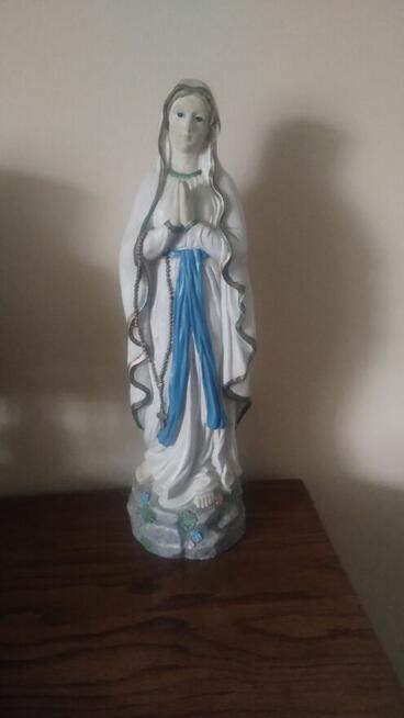 Piękna stara figura Marki Boskiej