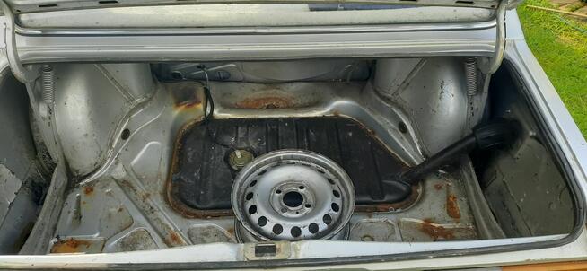 Audi 80 B1 rocznk 1977