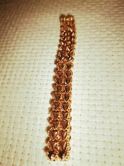 Pozłacany łańcuszek i bransoletka w serduszka