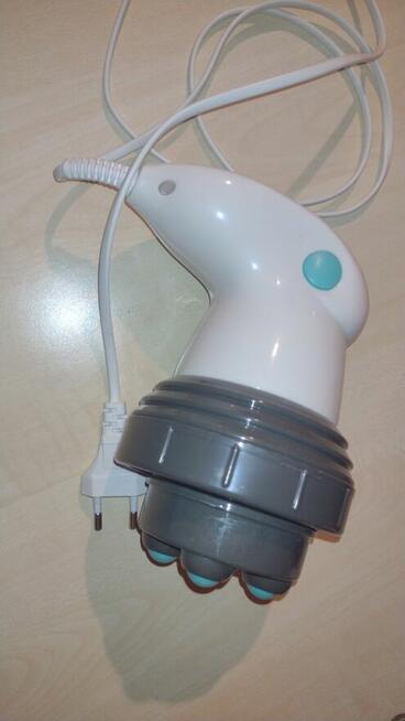 Masażer do celulitu z lampą podczerwieni