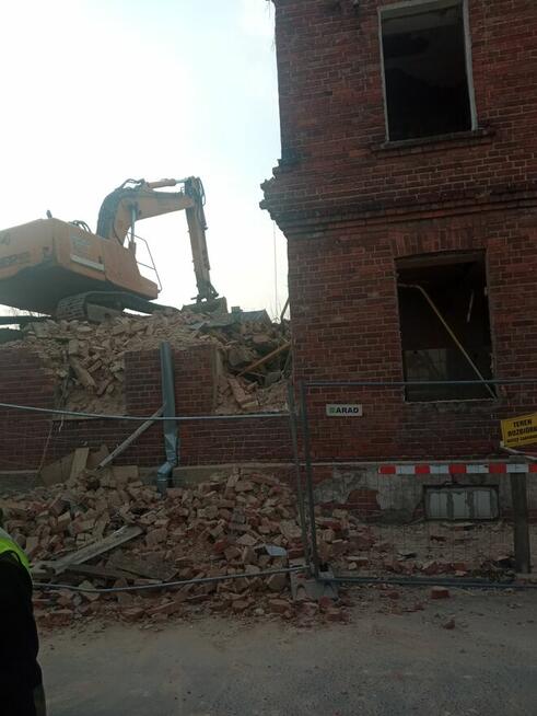 usługi sprzętowo budowlane wynajem koparko-ładowarek,