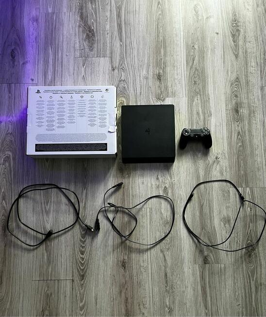 Konsola Playstation 4 Slim 1 TB CUH-2116B