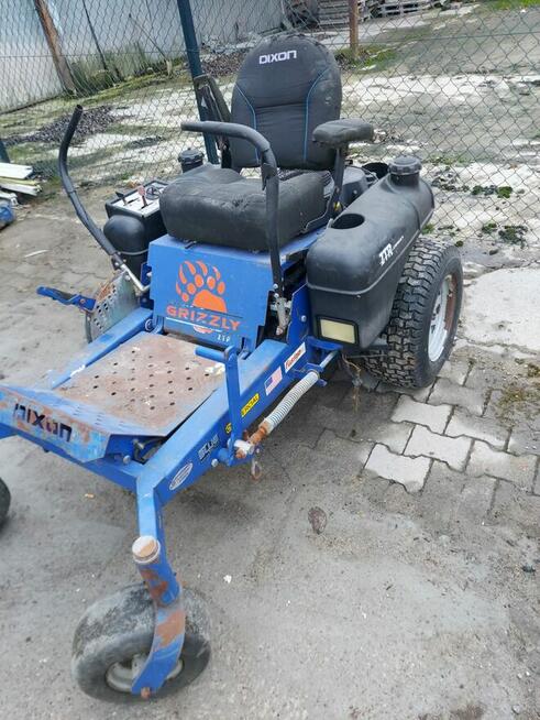 kosiarka Grizly do ogrodów i boisk, skręca w miejscu