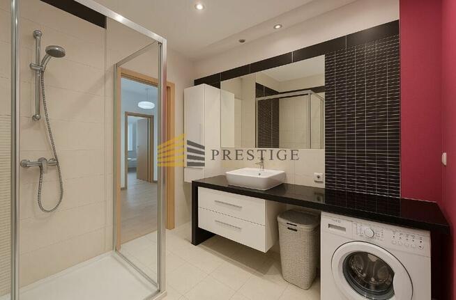 Ekskluzywny Apartament z Prywatnym Patio – Prestiż