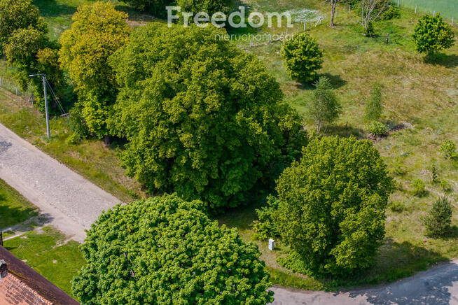 Działka na wsi w spokojnej okolicy