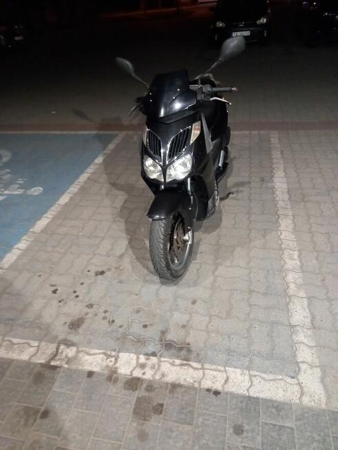 125 cm skuter Aprilia kat B.