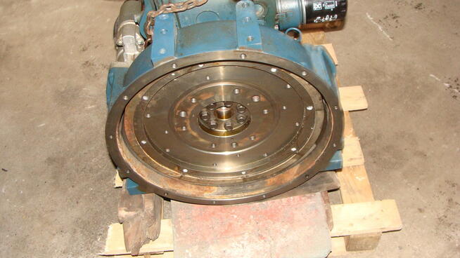 silnik KUBOTA V 3300