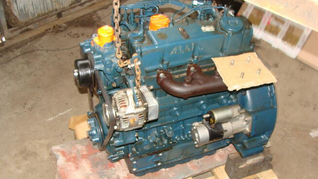 silnik KUBOTA V 3300