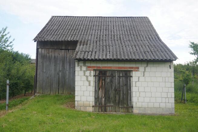 Dom z działką 47 ar i budynkami – Koprzywnica, ul. Miodowa 8