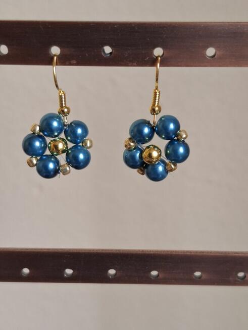 kolczyki kwiatowe z koralików