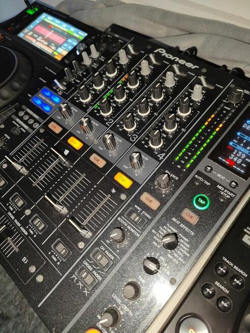 Pioneer DJM 800 plus MEP-7000