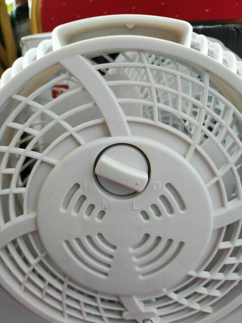 Wentylator Wiatrak Biały przenośny Venga stołowy VG VT 3003