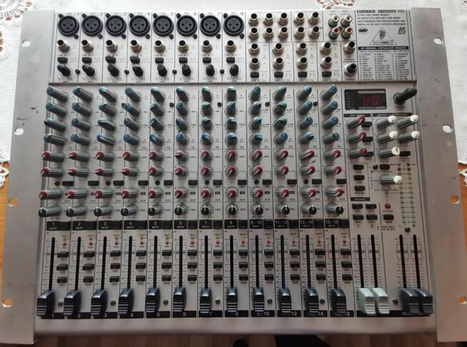 Sprzedam zestaw nagłaśniający - wiele elementów!